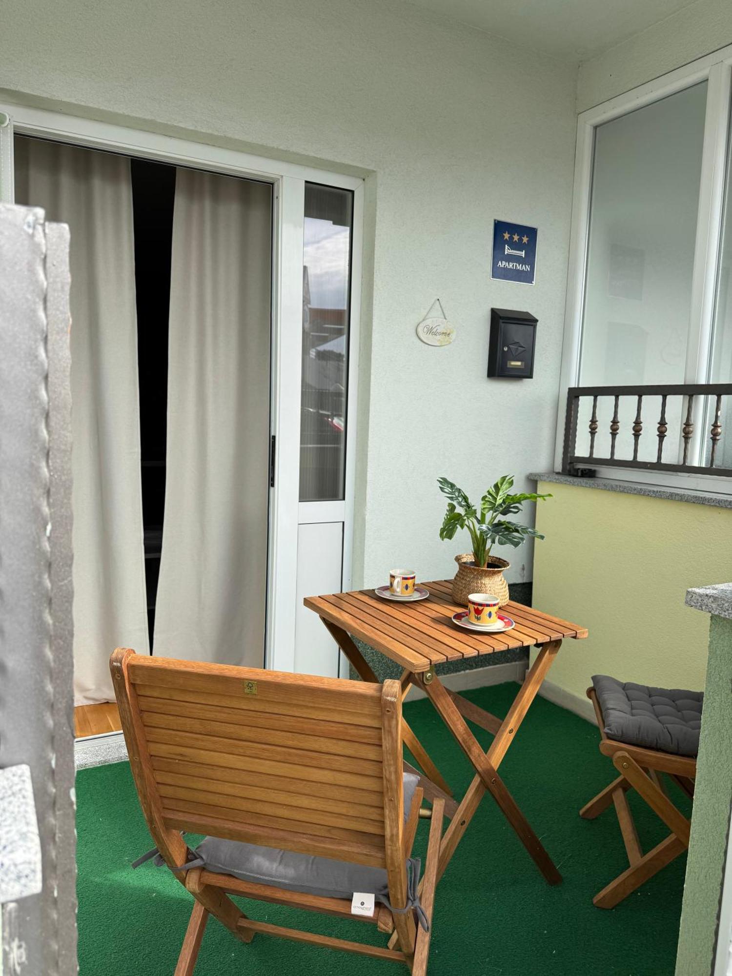 Apartment Tri Sunca Baška Voda Dış mekan fotoğraf