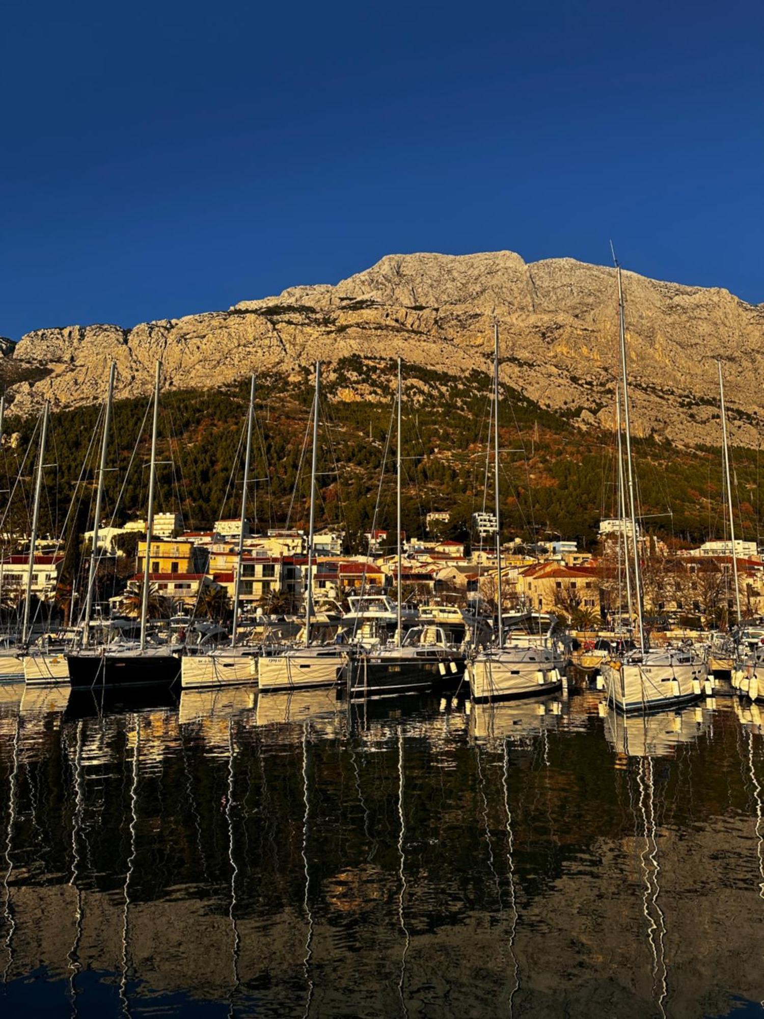 Apartment Tri Sunca Baška Voda Dış mekan fotoğraf