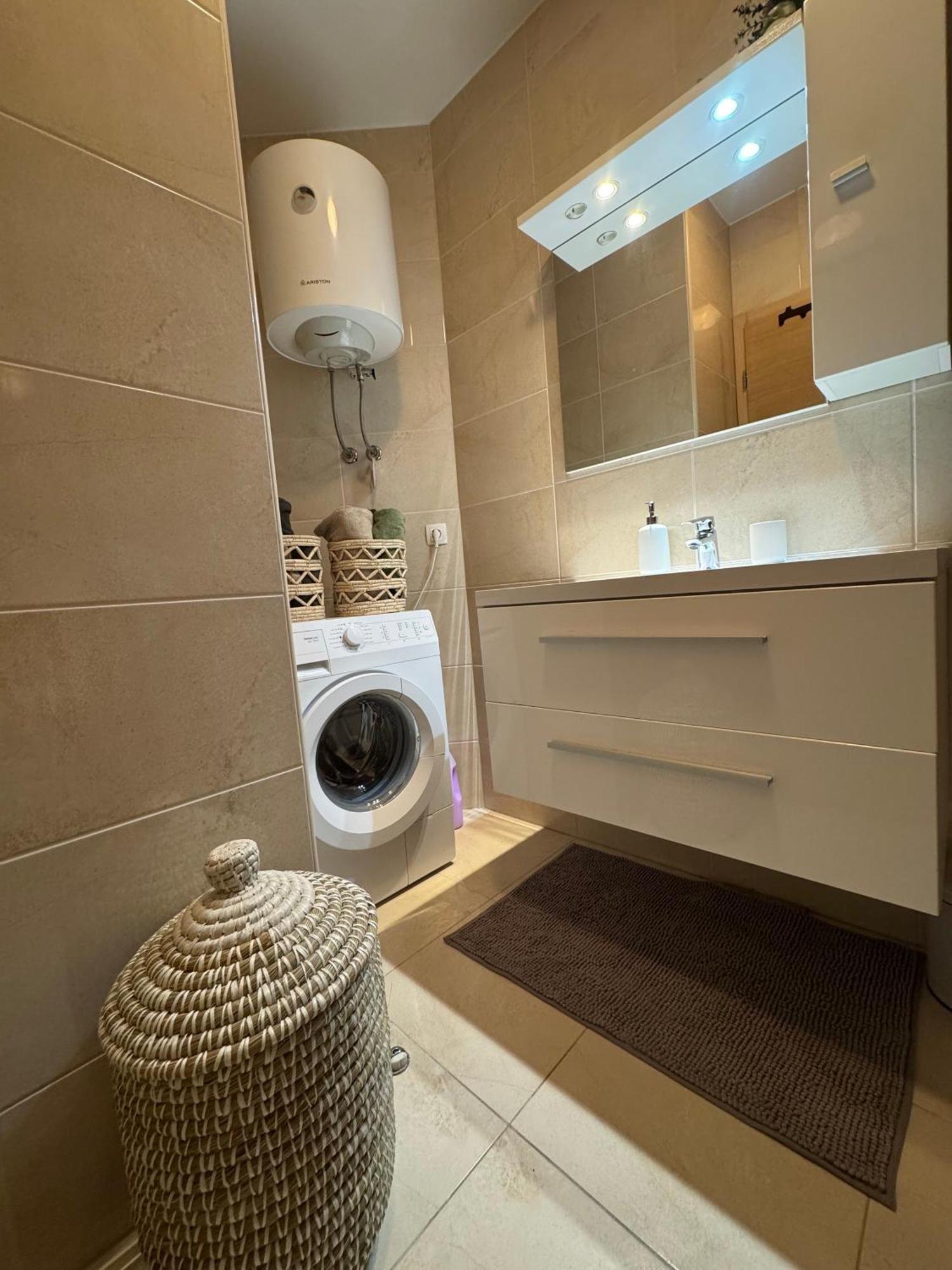 Apartment Tri Sunca Baška Voda Dış mekan fotoğraf