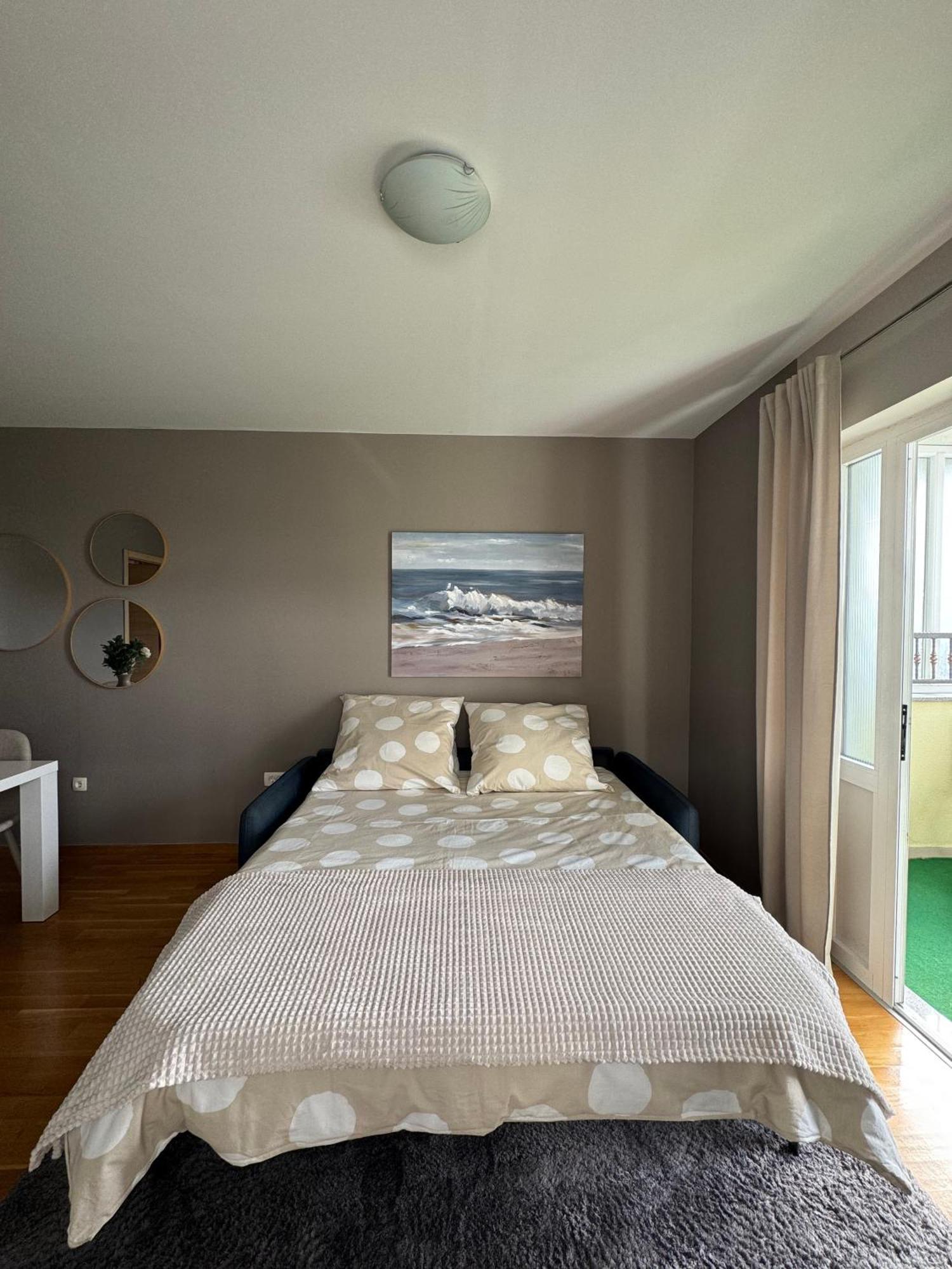 Apartment Tri Sunca Baška Voda Dış mekan fotoğraf