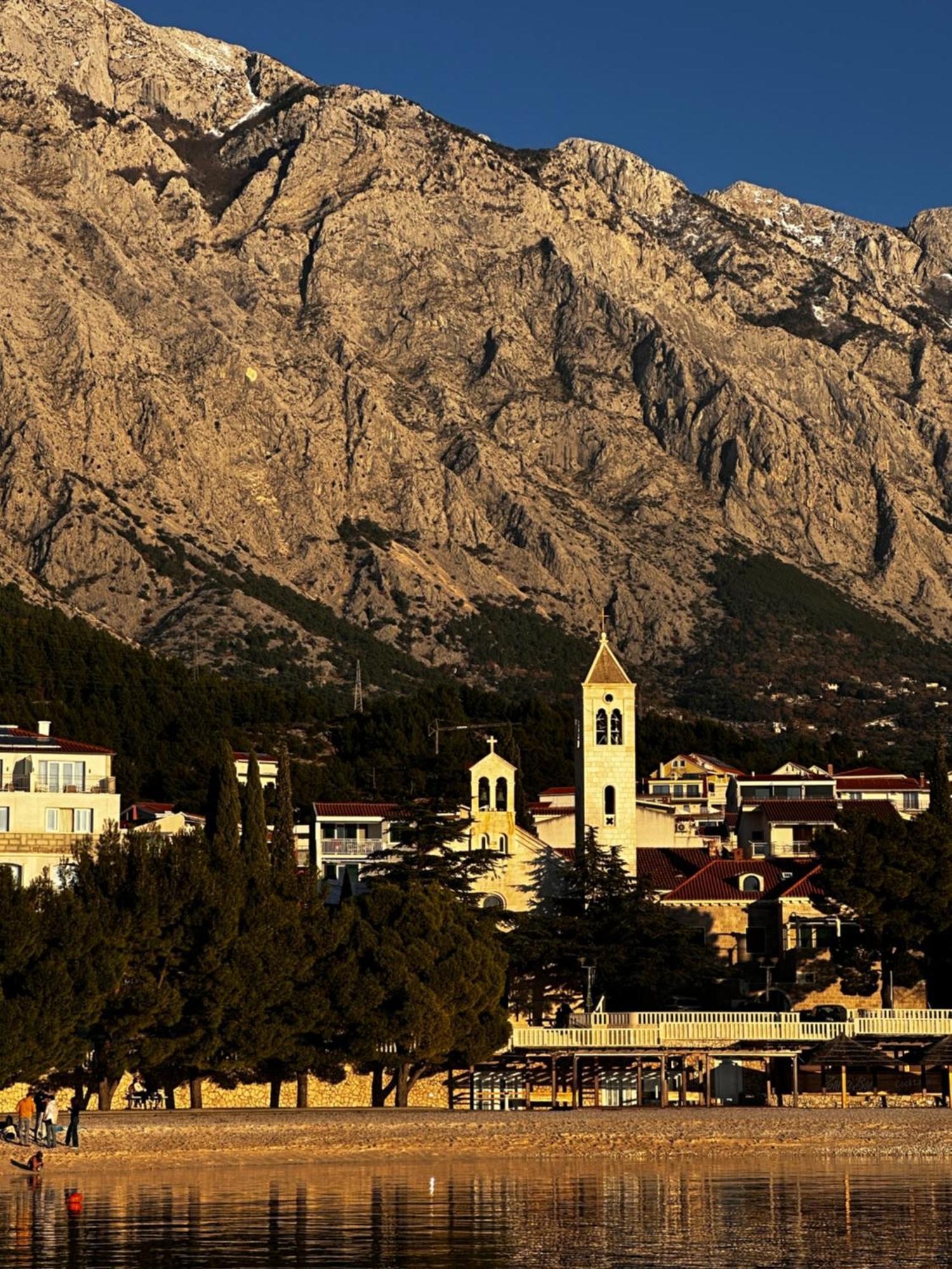 Apartment Tri Sunca Baška Voda Dış mekan fotoğraf